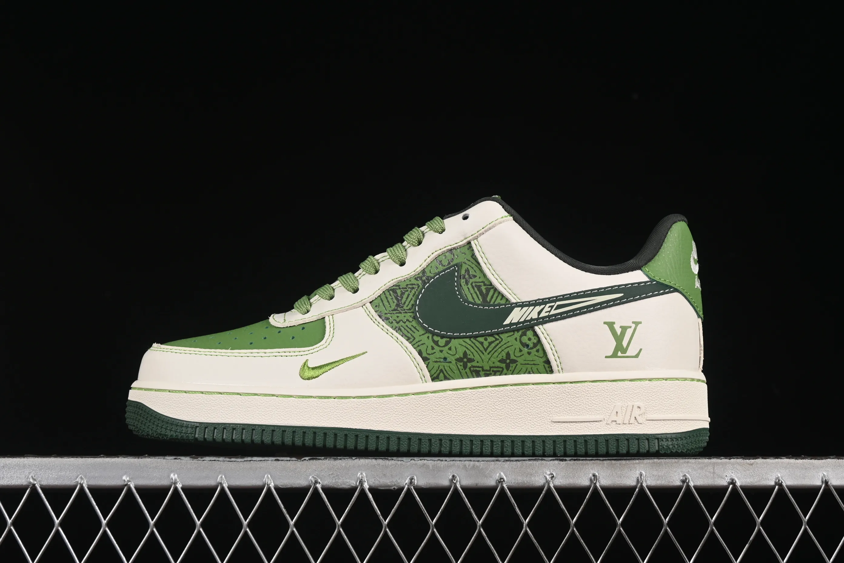All categories Nk Air Force 1 Air Force series Nk Air Force 1 Low Air Force low top Nike Air Force 1 '07 Low LV co-branded turquoise Air Force 1 low top casual sneakers KK1988-086